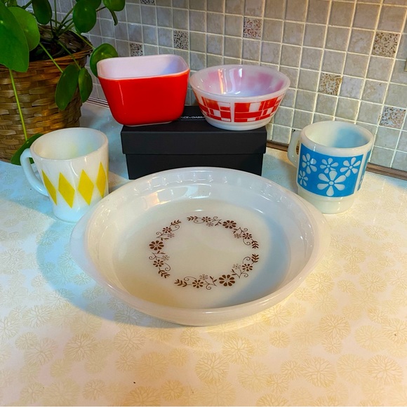 Pyrex Other - Vintage Pyrex & Fire king random kitchen lot , mugs , pie plate , fridgie ..